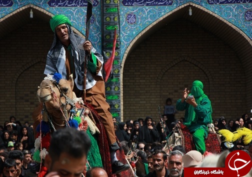 بافران نایین غرق در ماتم پسر فاطمه (س) / اقامه نماز ظهر عاشوراحسینی