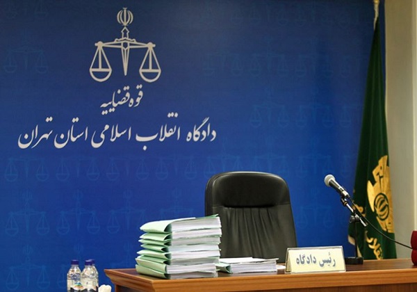 اولین جلسه دادگاه حمید باقری درمنی آغاز شد