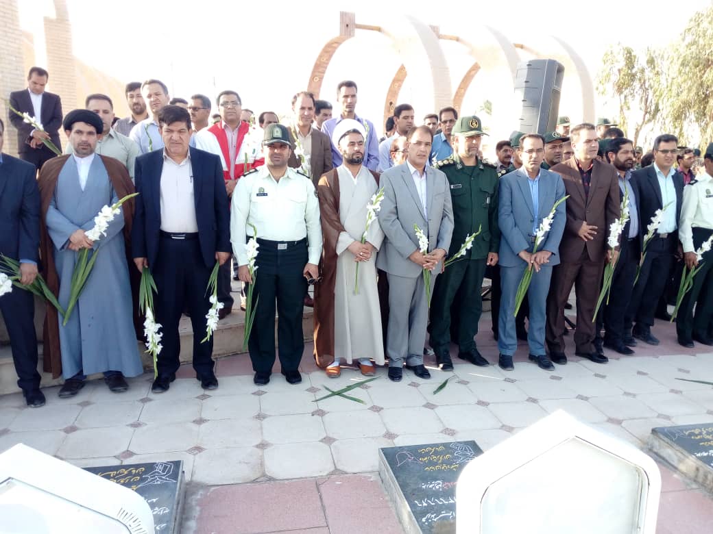 با همکاری، وحدت و رویکرد جهادی از مشکلات جامعه عبور می&zwnj;کنیم