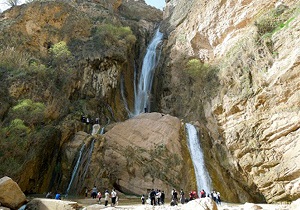 آبشار زیبای نوژیان در خرم‌آباد + فیلم