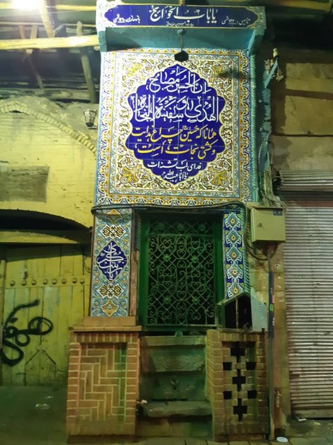 رفع عطش از عزاداران تشنه لب در پرعیارترین نقاط شهر/هرآنچه باید از چند متر مکعب عشق به نام &laquo;سقاخانه&raquo; بدانید+تصاویر