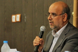 طالقانی: هواداران نباید اعتراض شان را با پرتاب سنگ نشان دهند/ اشتباهات داوری جزئی از بازی است