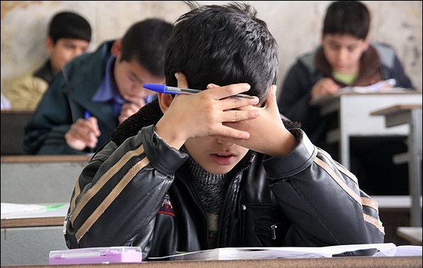 خداحافظی دانش آموزان ابتدایی با نمره و کتاب‌های کمک درسی/ حذف رتبه‌بندی از مدارس ابتدایی تهران