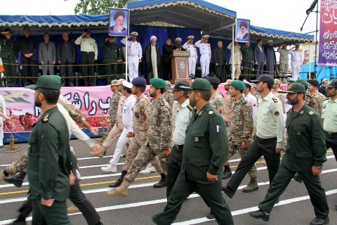 افتخار نیروهای مسلح به ایستادگی در برابر سلطه جهانی افتخار نیروهای مسلح به ایستادگی در برابر سلطه جهانی