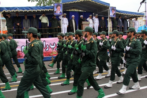 افتخار نیروهای مسلح به ایستادگی در برابر سلطه جهانی + تصاویر افتخار نیروهای مسلح به ایستادگی در برابر سلطه جهانی + تصاویر