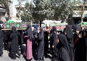 پیکر شهدای دشت کربلا امروز در قزوین به صورت نمادین تشییع شد