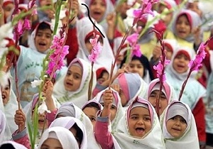 برگزاری جشن شکوفه‌ها در خرم آباد