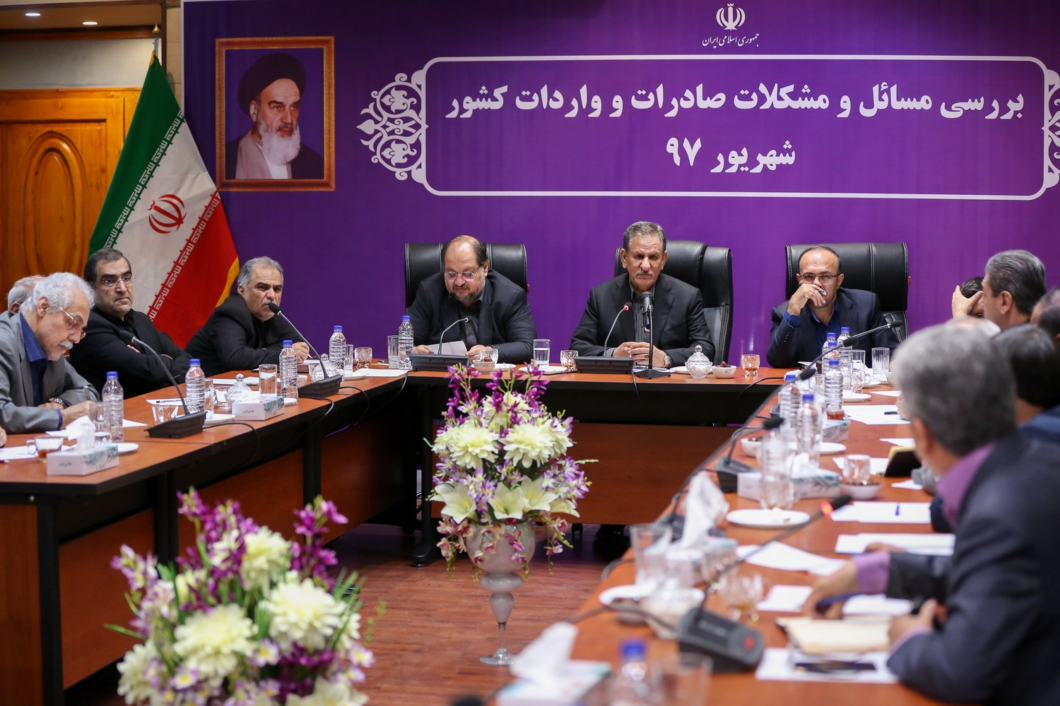 حجم کالا در انبار&zwnj;های گمرکات کشور نشان می&zwnj;دهد که با محدودیت واردات کالا روبرو نیستیم/ تسریع در رویه&zwnj;های گمرکی و جریان ترخیص کالا ضروری است