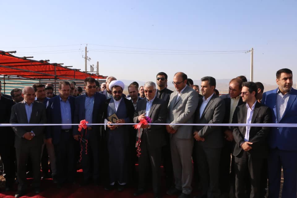 افتتاح نخستین نیروگاه خورشیدی ۱۰ مگاواتی تولید برق فارس