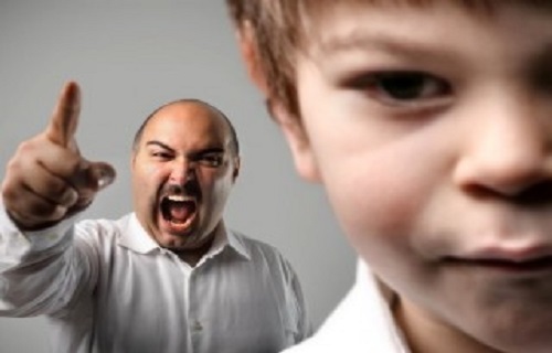۱۰ راهکار ساده برای حرف شنوی کودکان/ چگونه کودک را قانع کنیم؟