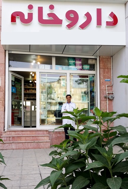 گفتگوی خواندنی با تنها داروساز کشور که خلبان شکاری است