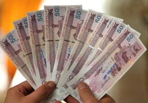توزیع اسکناس نو در همدان