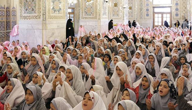 برگزاری جشن تکلیف بیش از 400 دانش آموز شاهد و ایثارگر در حرم مطهر رضوی