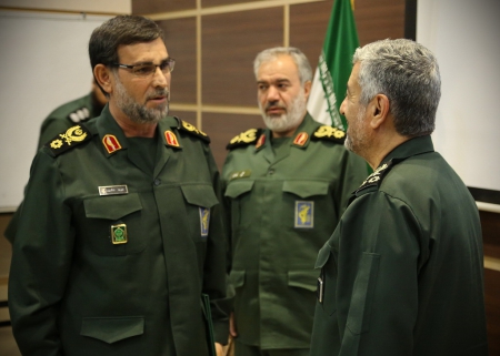 آیین تکریم و معارفه فرمانده نیروی دریایی سپاه برگزار شد