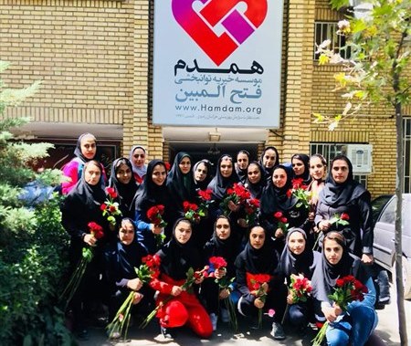 گوش شکسته ها به دیدار نوجوانان بی سرپرست رفتند