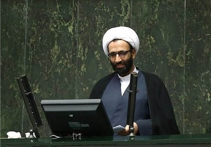 آیا کسانی که سوال از رئیس جمهور را سیاسی می‌دانند، از قیمت سبد غذایی خانواده ها خبر دارند؟