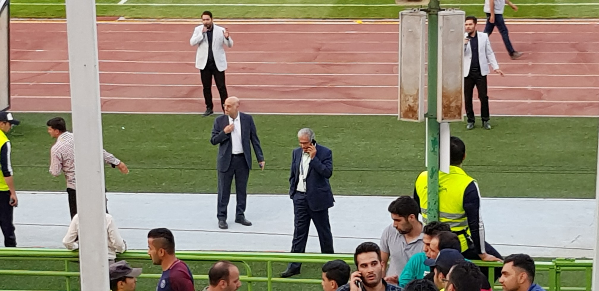لحظه به لحظه با حواشی قبل از دیدار استقلال ایران - السدقطر