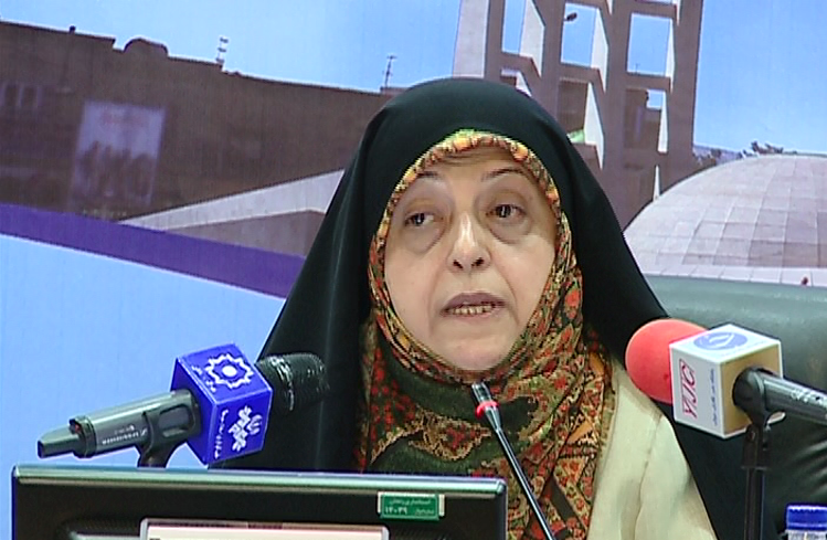 نشست معاون امور زنان رئیس جمهور با زنان نمونه استان زنجان