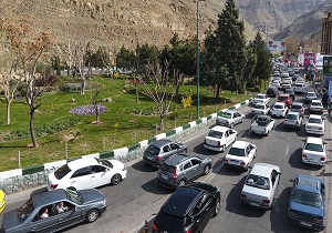 ترافیک در محور کرج-چالوس سنگین است/ انسداد محور شمشک-دیزین