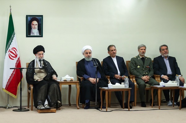 مذاکره با آمریکا در هیچ سطحی انجام نخواهد شد/بی&zwnj;توجهی و غفلت مدیریتی در قضایای اخیر ارز و سکه رخ داد/از اروپا درباره برجام و اقتصاد قطع امید کنید