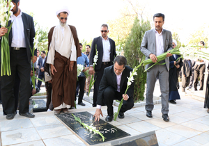 تجدید پیمان با شهدا به مناسبت هفته دولت