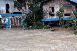 ریزش سد 85 کشته برجای گذاشت