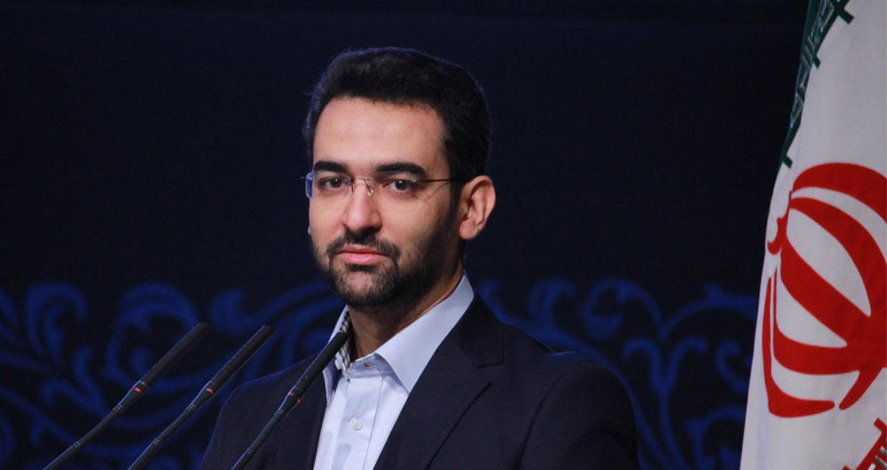 برپایی نمایشگاهی از آثار عکاسان جشنواره " همه جا در دسترس"
