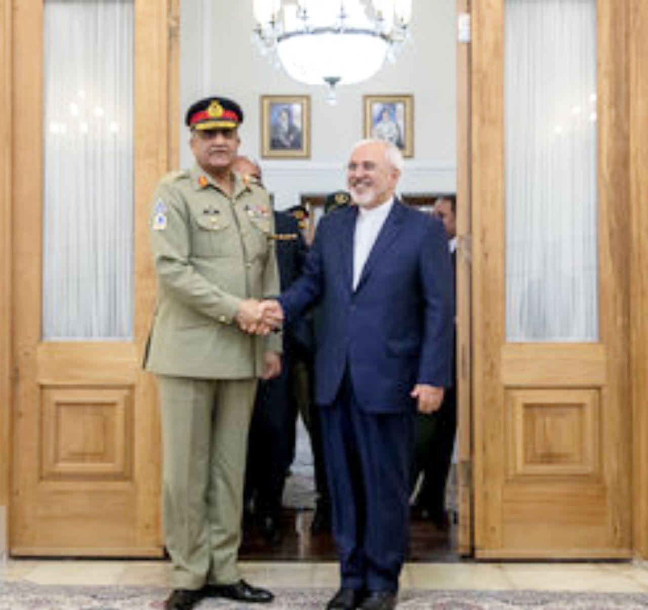ظریف با فرمانده ارتش پاکستان دیدار و گفتگو کرد