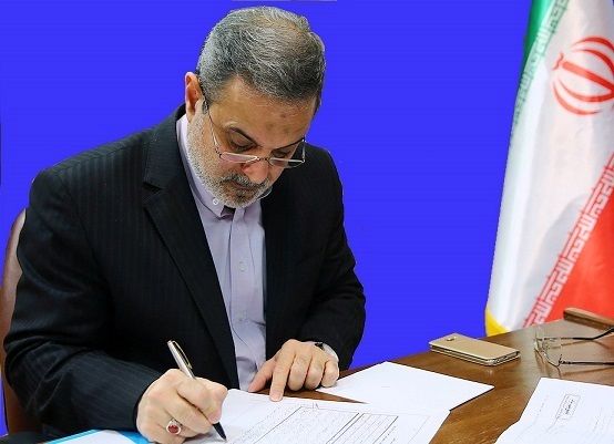 تلاش برای مشارکت گروهی در پیشبرد اهداف نظام تعلیم وتربیت/ تکریم بیشتر منزلت اجتماعی معلمان