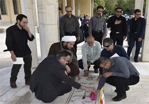 قبور شهدای گمنام در دانشگاه شهرکرد غبارروبی شد