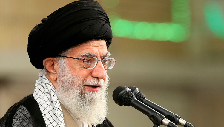 سخنان رهبر انقلاب  در مورد حملات تروریستی/ این ترقّه‌بازی‌ها در اراده‌ی مردم هیچ تأثیری نخواهد گذاشت