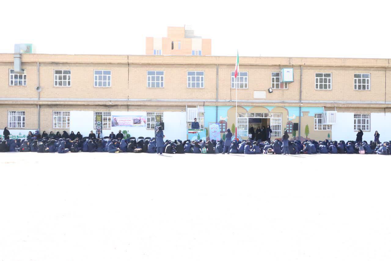حضور مدیرکل ورزش و جوانان کرمان در آیین زنگ مهر و ایثار