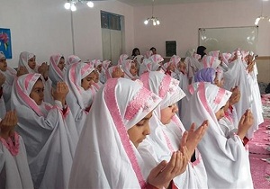 اقامه نخستین نماز جماعت سال جدید تحصیلی در بندرعباس