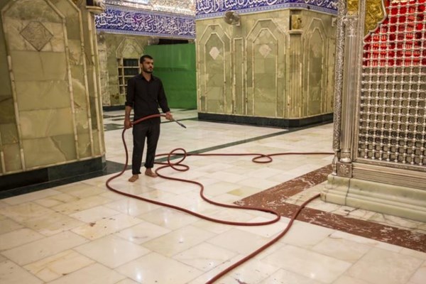 صحن و شبستان حرم حضرت عباس(ع) غبارروبی شد+عکس