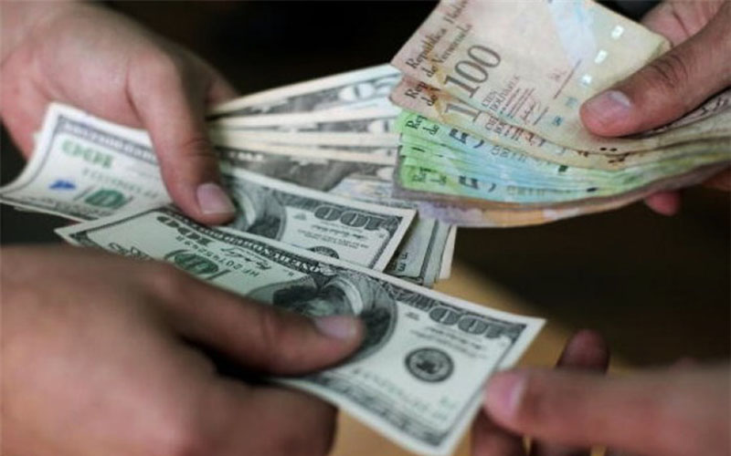 حجم بدهی‌های خارجی ایران کاهش یافت