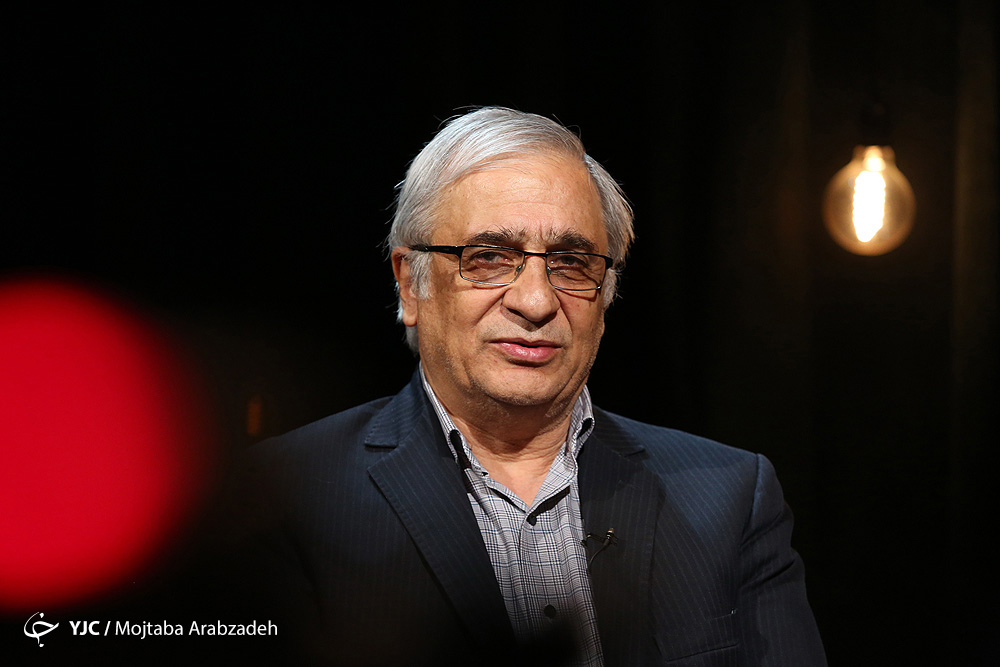 مظاهری: آقای روحانی این همه به شما گفتند چرا گوش نکردید؟/ ۲۱فروردین روز شوم نرخ ارز بود/ اگر منع دولت نباشد بانک مرکزی امروز هم راه&zwnj;حل دارد/ سیف نباید پست مشاور رئیس جمهور را قبول می کرد