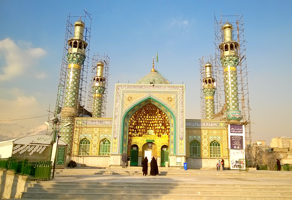آستان امامزاده پنج تن لویزان میزبان عزاداران حسینی تا پایان ماه صفر