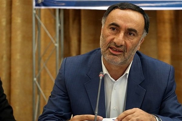 استاندار و ۲۳ مدیر همدان بازنشسته می‌شوند