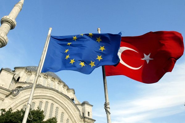 پارلمان اروپا بسته حمایت مالی ترکیه را قطع کرد