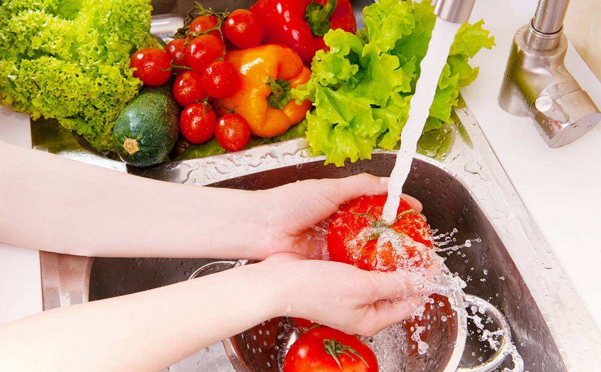 چطور دچار مسمومیت های غذایی خانگی نشویم؟