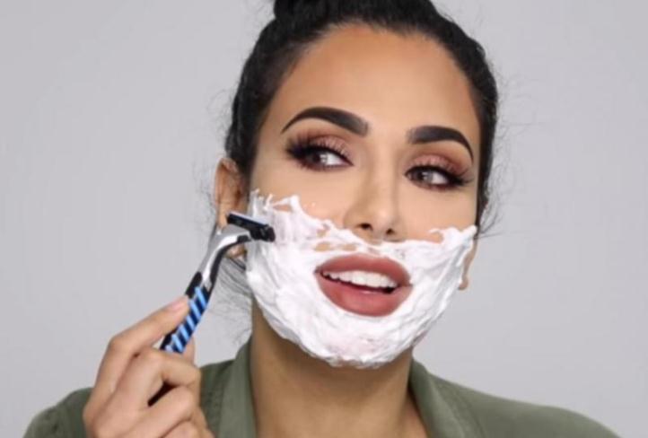 دلیل پرمویی صورت و بدن زنان چیست؟