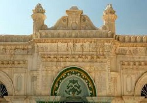 غبار روبی مسجد رنگونی ها در آبادان