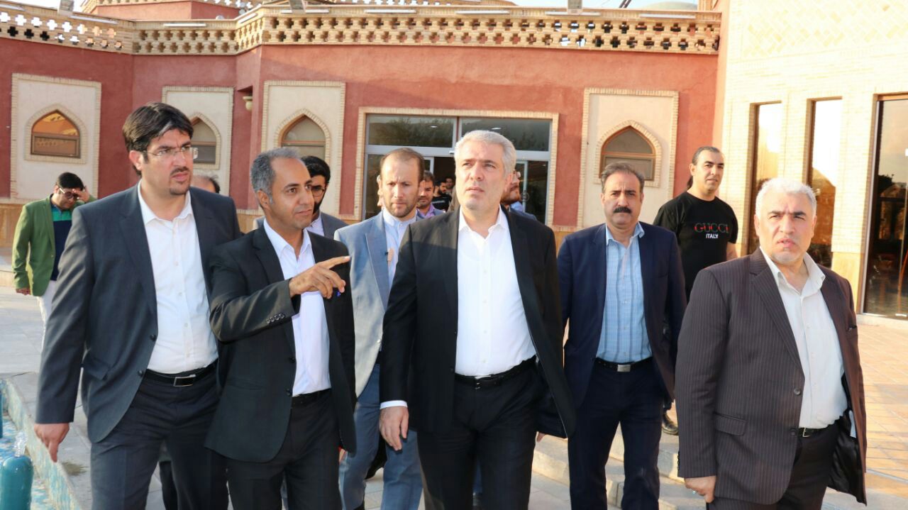 بازدید مونسان از مجتمع گردشگری مارال ستاره قم + عکس