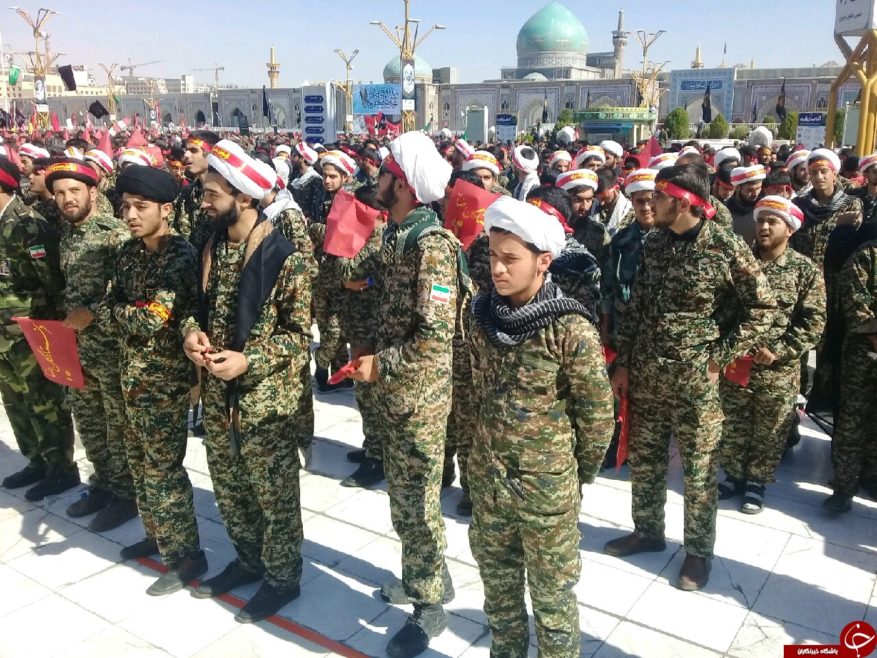 تجمع باشکوه ۳۶ هزار بسیجی خراسان رضوی در حرم مطهر رضوی + تصاویر