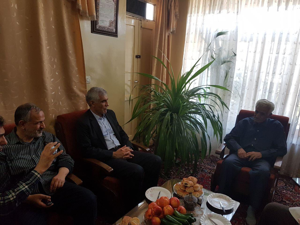 حضور سرزده شهردار تهران در بازار تهران