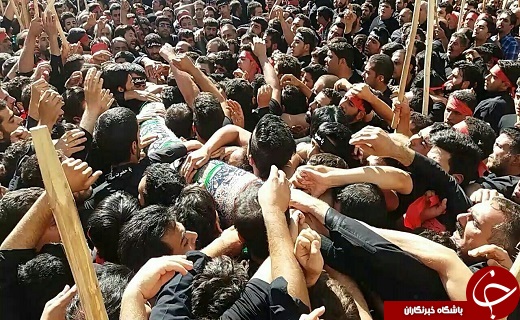 مراسم تاریخی قالیشویان در مشهد اردهال کاشان برگزار شد+تصاویر