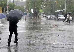 جاری شدن روان آب ها در خیابان های پنج شهر مازندران