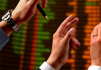 معامله ۳۷۴ میلیون سهم در بورس فارس