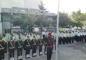 صبحگاه مشترک نیروهای نظامی و انتظامی همدان