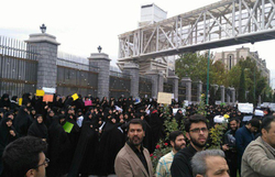 فیلم قرائت نامه دفتر رهبر انقلاب درباره کنوانسیون‌ها توسط لاریجانی